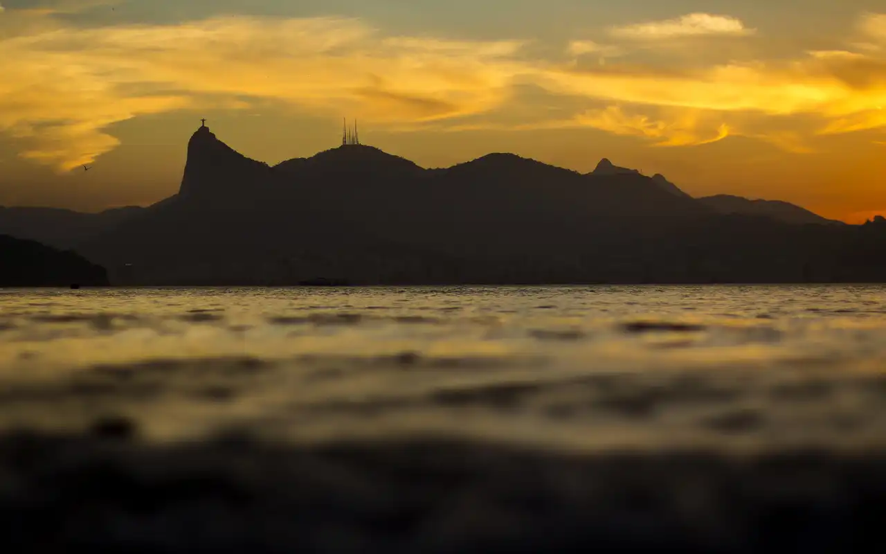 Por do sol no Morro do Corcovado