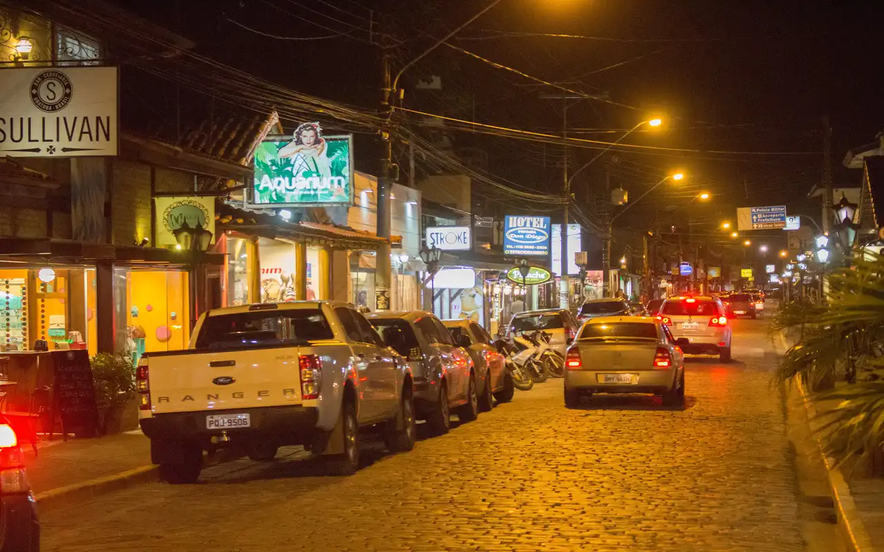 Centro Próximo as Pousadas em Ubatuba