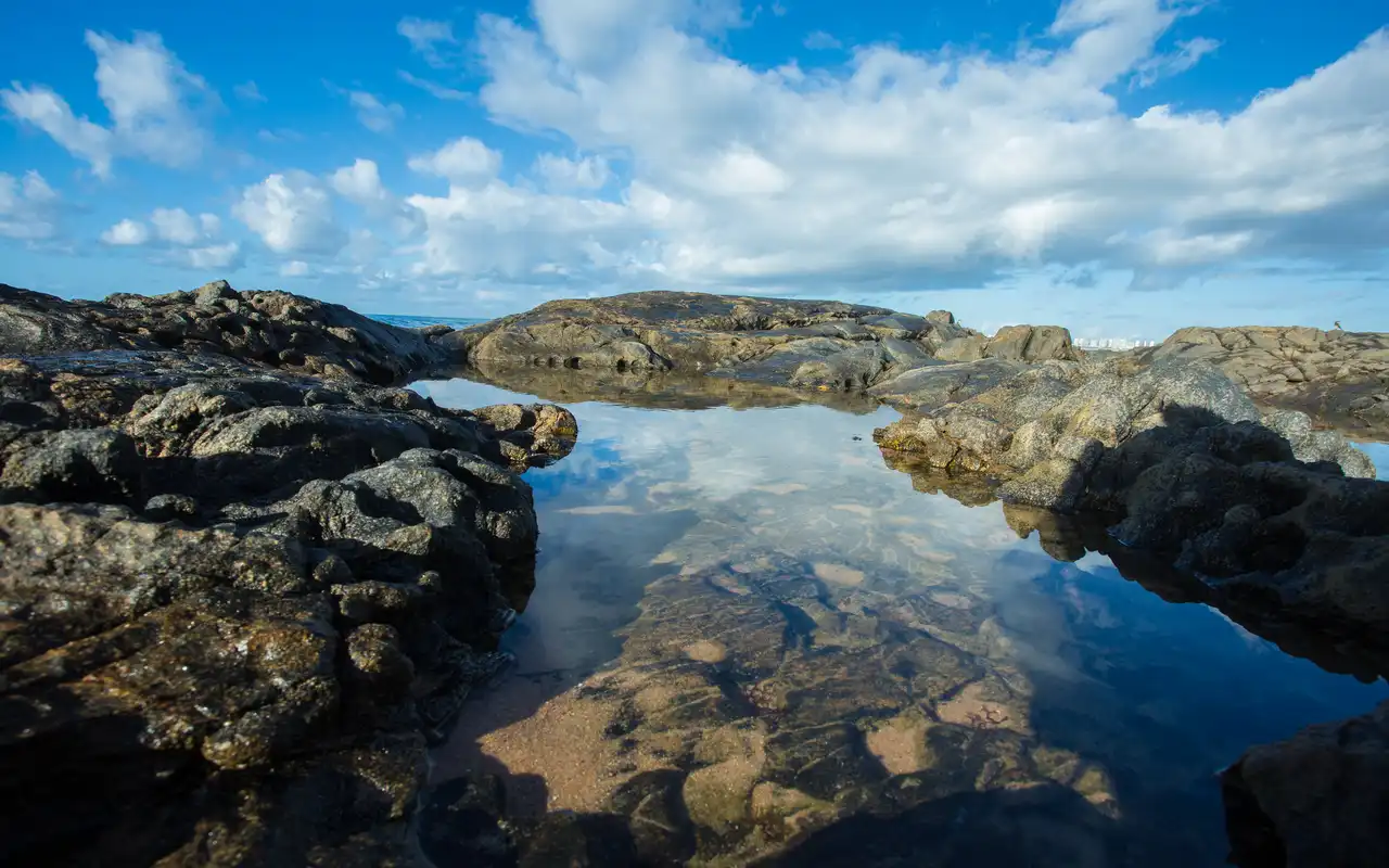 Piscinas Naturais em Salvador com Maré Baixa