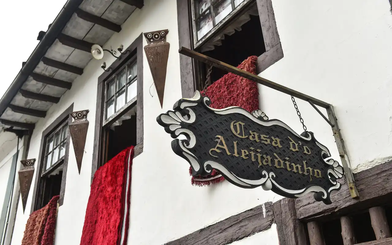 Letreiro da Casa do Aleijadinho em Ouro Preto 
