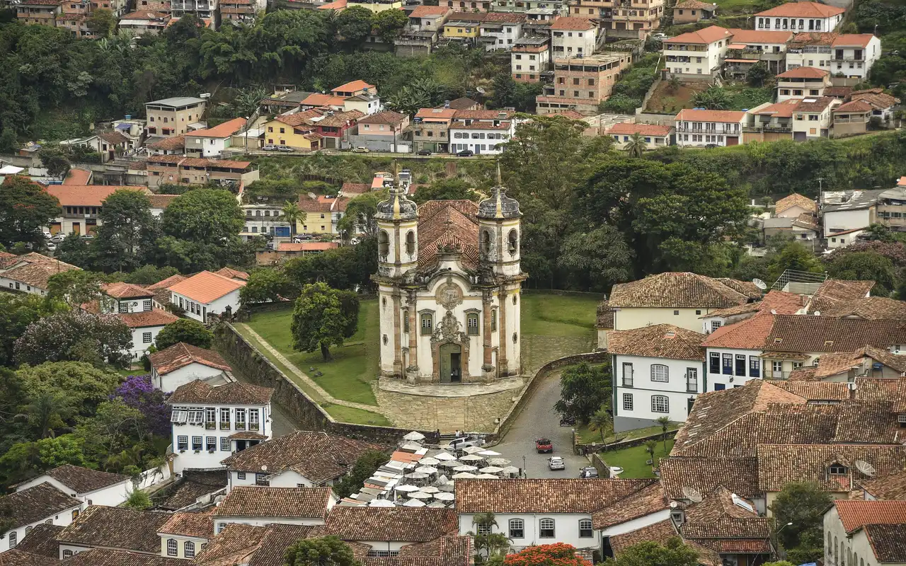 Vista aérea da cidade de Ouro Preto, em Minas Gerais