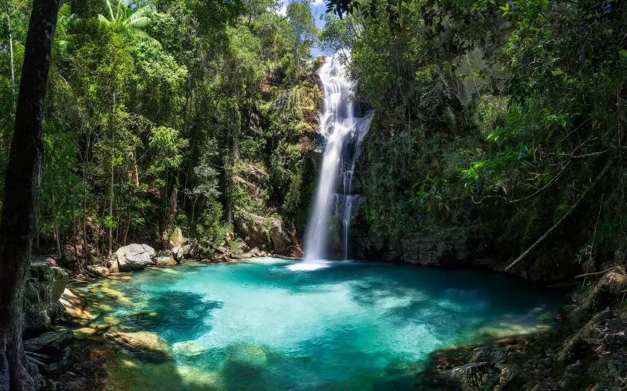 Cachoeira Santa Bárbara cartão-postal mais fotografados da Chapada dos Veadeiros